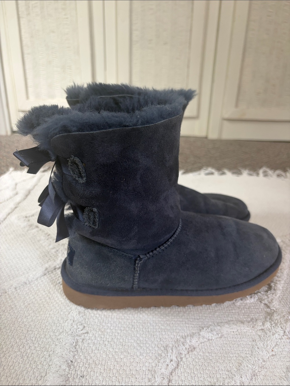 UGG Blue Bailey Bow Boots size big girls size 4